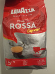 lavazza kava u zrnu 1kg