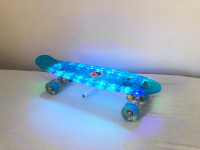 svijetleći skateboard