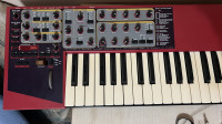 Clavia Nord Lead 2