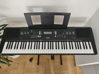 Klavijatura s dinamikom Yamaha PSR-EW310 s pripadnom opremom