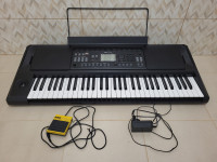 Korg EK-50 klavijature