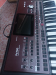 Korg Pa700