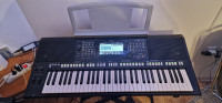 Yamaha PSR - S775