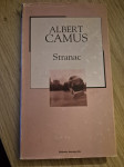 Albert Camus: Stranac