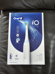 Električna četkica za zube Oral-B iQ4