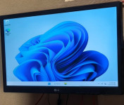 20" LG LED monitor 20M38A