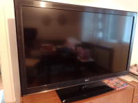 LG  TV 48  " , MODEL   42CS460