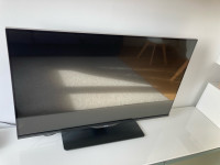 Philips 42" full hd, ambilight, 3d naočale