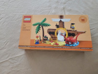 LEGO 40589  Pirate Ship Playground