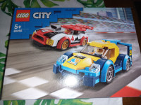 Lego 60256