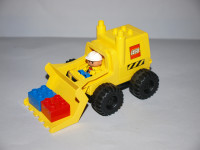 Lego Duplo set 2807 Big Wheels Digger