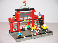 Lego Train set 4556 Train Station