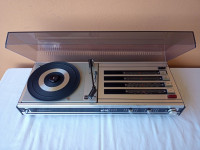 Grundig Studio 310, radio prijemnik sa pojačalom i gramofonom Dual 420