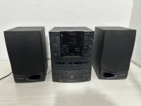 Marantz linija + 2 zvucnika,zvuk je vrhunski,cd player,fm radio,aux