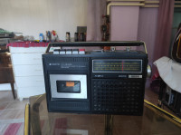 Sanyo AM FM Radio Cassette Recorder Auto Stop Model M 2420