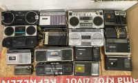 Stari radio i kazetofoni - 17 komada