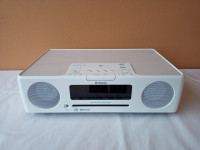 Yamaha TSX-B235, radio-budilica, DVD/CD/USB/iPod, Bluetooth, ne radi