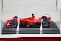 F1 Ferrari F2000 Michael Schumacher - 1:18 Hot Wheels