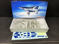 HASEGAWA 1/72 Blue impulse T-4