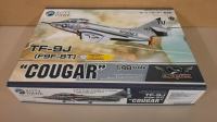 Kitty Hawk 1/48 Grumman TF-9J ( F9F-8T) Cougar, Elite Series