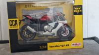 YAMAHA R1 NOVI MODEL MAKETA 1:12 igracka