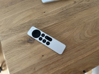 Apple Siri Remote (3. generacija, USB-C) daljinski