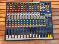 Soundcraft EPM12 mikseta 16 kanala  (36 rata, besplatna dostava)