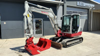 TAKEUCHI TB250 - 3X KORPA - POWERTILT - 2675 RADNIH SATI