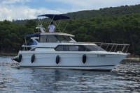 Yacht Express Cruiser 29 Fly - DIESEL - spreman za sezonu 2025 -