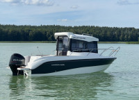 Marion 655 Pilothouse