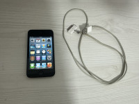 Apple iPod touch A1367 32GB,ispravno,verzija 6.1.6,usb kabel,wi-fi