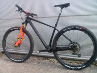 Devinci Wooky , full carbon, Fox Factory SC, Raceface, XT 1x12, 9,5 kg