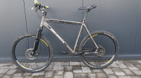 MERIDA BRDSKI BICIKL/L/SHIMANO XT/DEORE /ZRAČNA VILICA