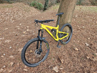 Scott Genius 730, veličina M, 27.5"