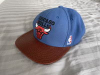 Adidas / New Era - Chicago Bulls - šilterica