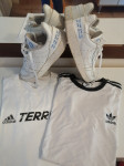 Adidas tenisice 42i2/3 i dvije majice L