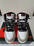 Air Jordan 1 High OG Light Smoke