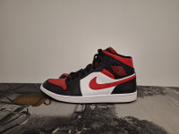 Air Jordan 1 mid fire red