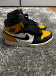 Nike Jordan 1 high yellow toe
