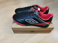 Umbro tenisice za nogomet, vel. 45