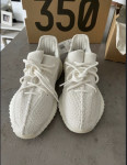 Yeezy Boost V2 Cream White 42 broj