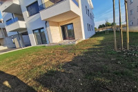 Apartman u prizemlju zgrade sa vrtom!