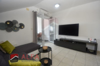 Apartman: Vodice, prodaje se namješten apartman s pogledom na more