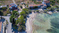 Banj, Pašman, građevinsko zemljište samo 200m mora i plaže, 931 m2