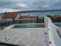 CRIKVENICA Novi apartman s bazenom