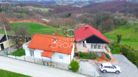 EKSKLUZIVNO: dvije kuće uz granicu sa Slovenijom