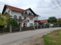 Dvije obiteljske kuće, Bogdani (Žitnjak), 780 m2 + 1200 m2 vrt