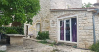 Istra, Kanfanar, kamena kuća s dvorištem