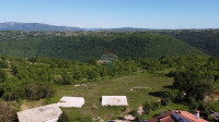 ISTRA, PIĆAN - Gr. zemljište 2000m2 + Polj. 4000m2, započeta gradnja