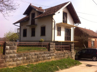 Kuća: Ćurlovac, visoka prizemnica, 75 m2